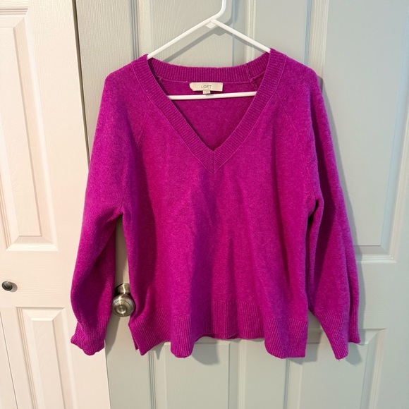 LOFT Sweaters - LOFT Women's Bright Magenta V-Neck Sweater